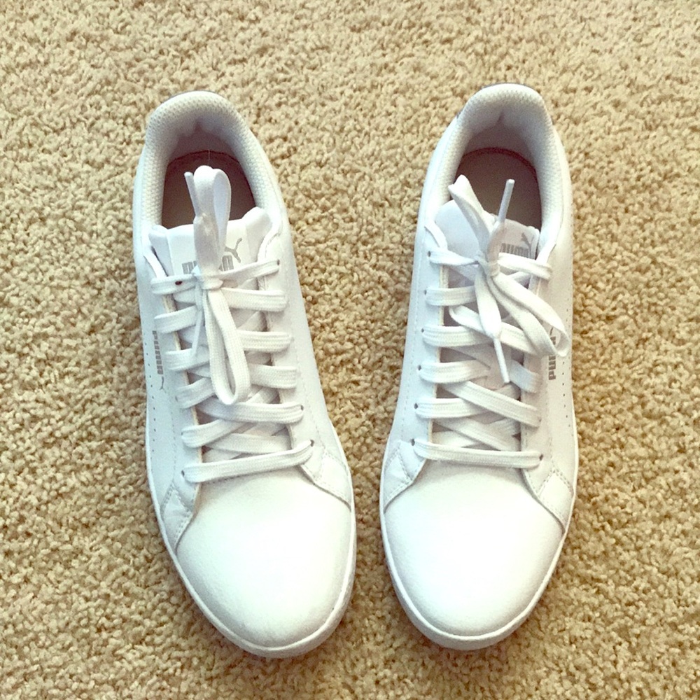 Puma tennis shoes